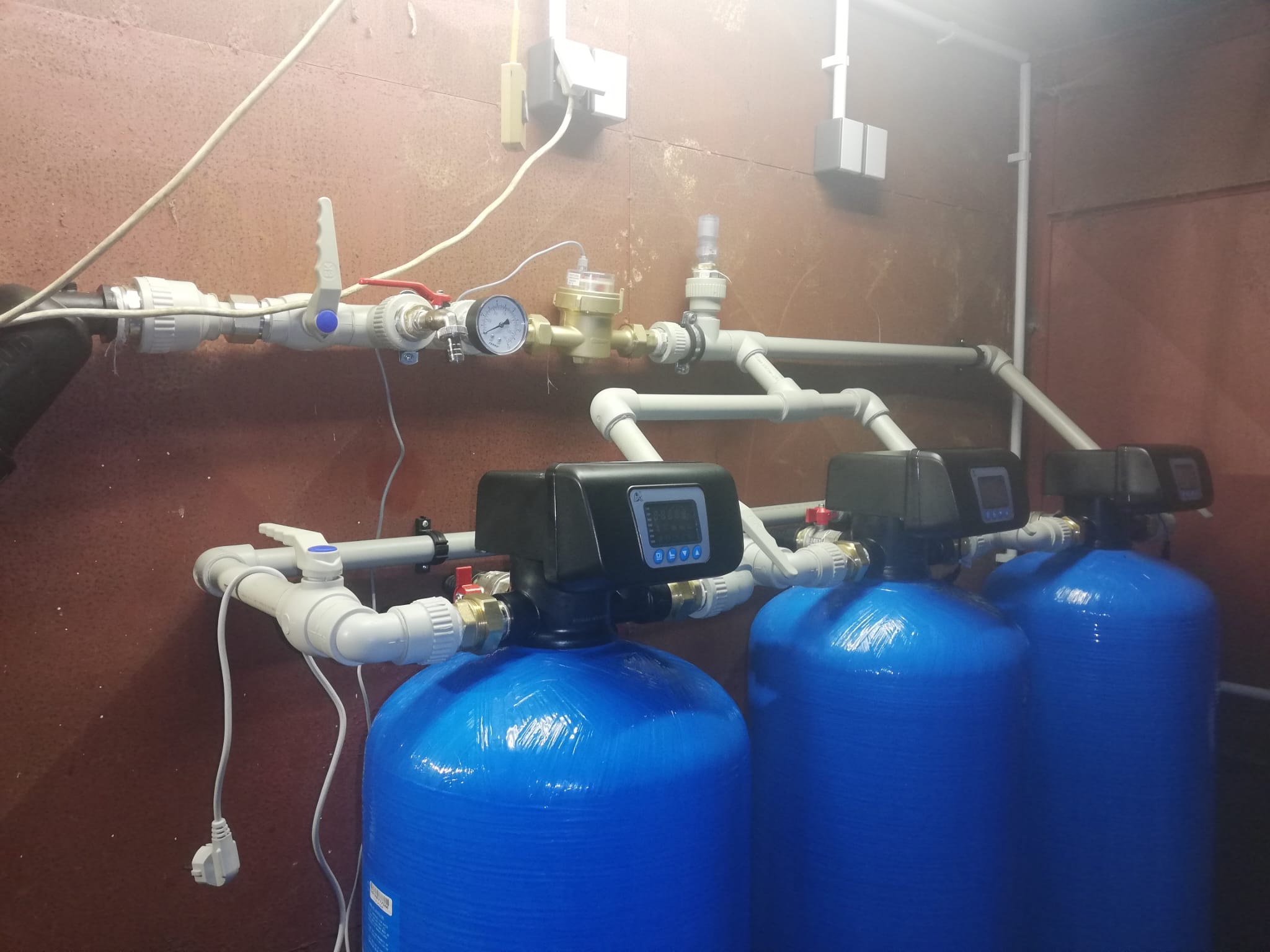 Instalace filtrů a automatických hlav filtrace Instalace filtrů a automatických hlav filtrace