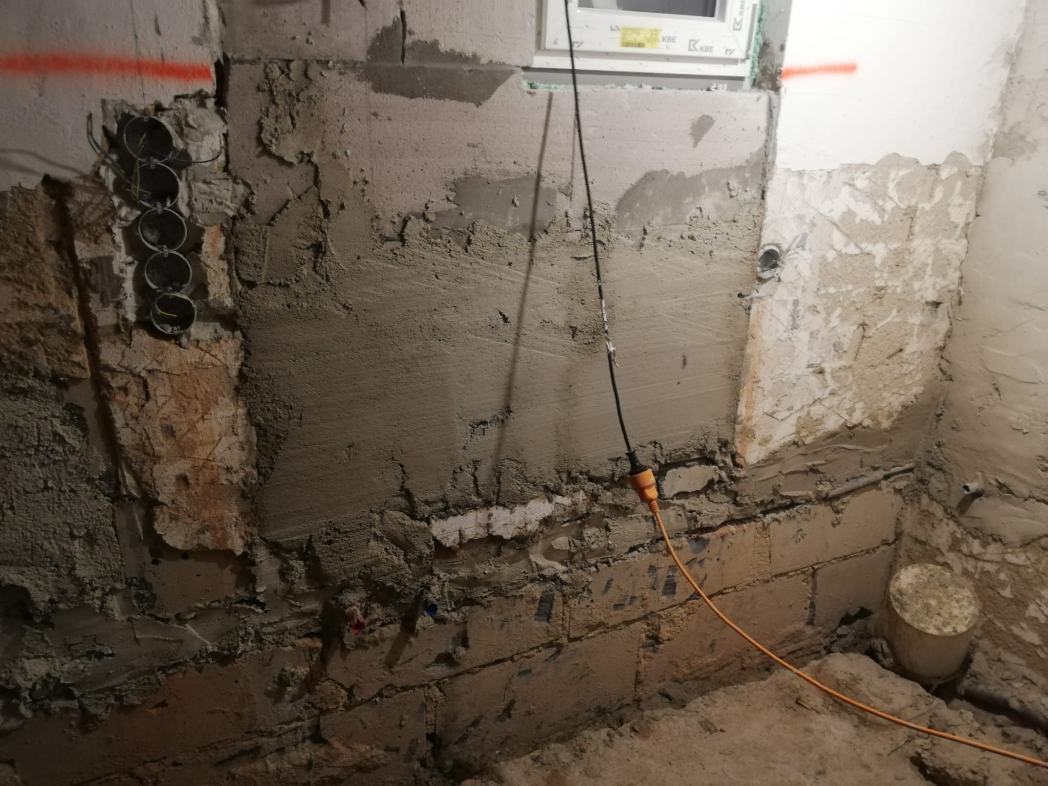 Sekání vody, elektřiny, odpadů Sekání vody, elektřiny, odpadů